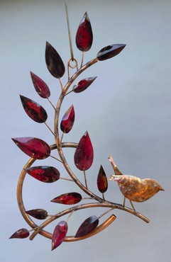 C - Wren with red Teardrop leaves
